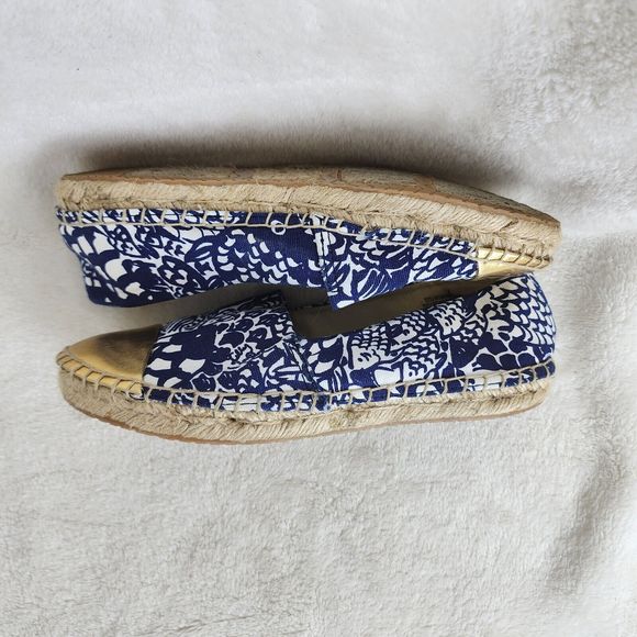 Lily Pulitzer Womens Blue White Floral Canvas Gold Toe Espadrill Slip On Flats 6 - Picture 6 of 8